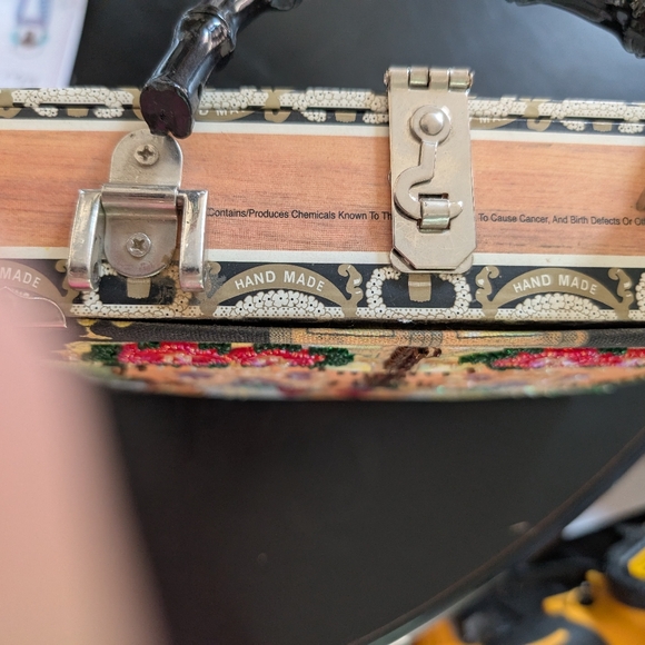 Braciano Handmade Fine Cigar Box Embellished Beads Lined Purse Handbag - Picture 9 of 9